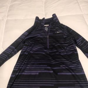 Medium Nike quarter zip
